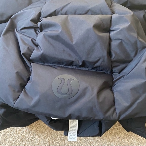 Wunder Puff Jacket. Size.12 - Picture 12 of 14